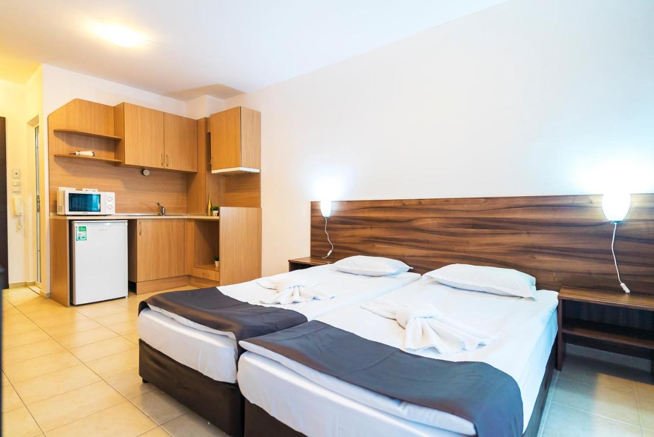 סאני ביץ' Admiral Plaza Hotel מראה חיצוני תמונה